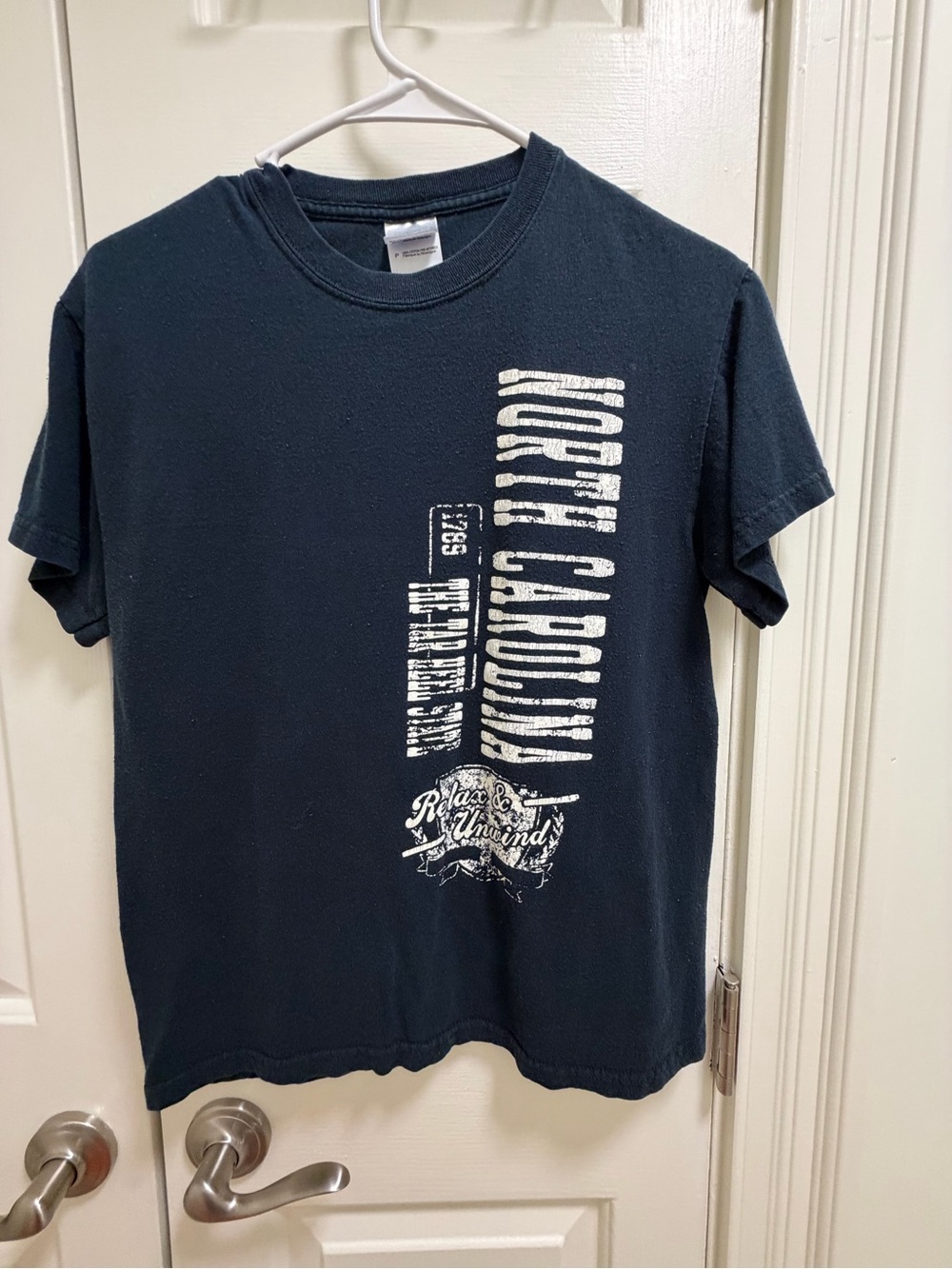 Gildan Navy Short Sleeve North Carolina Graphic Tee